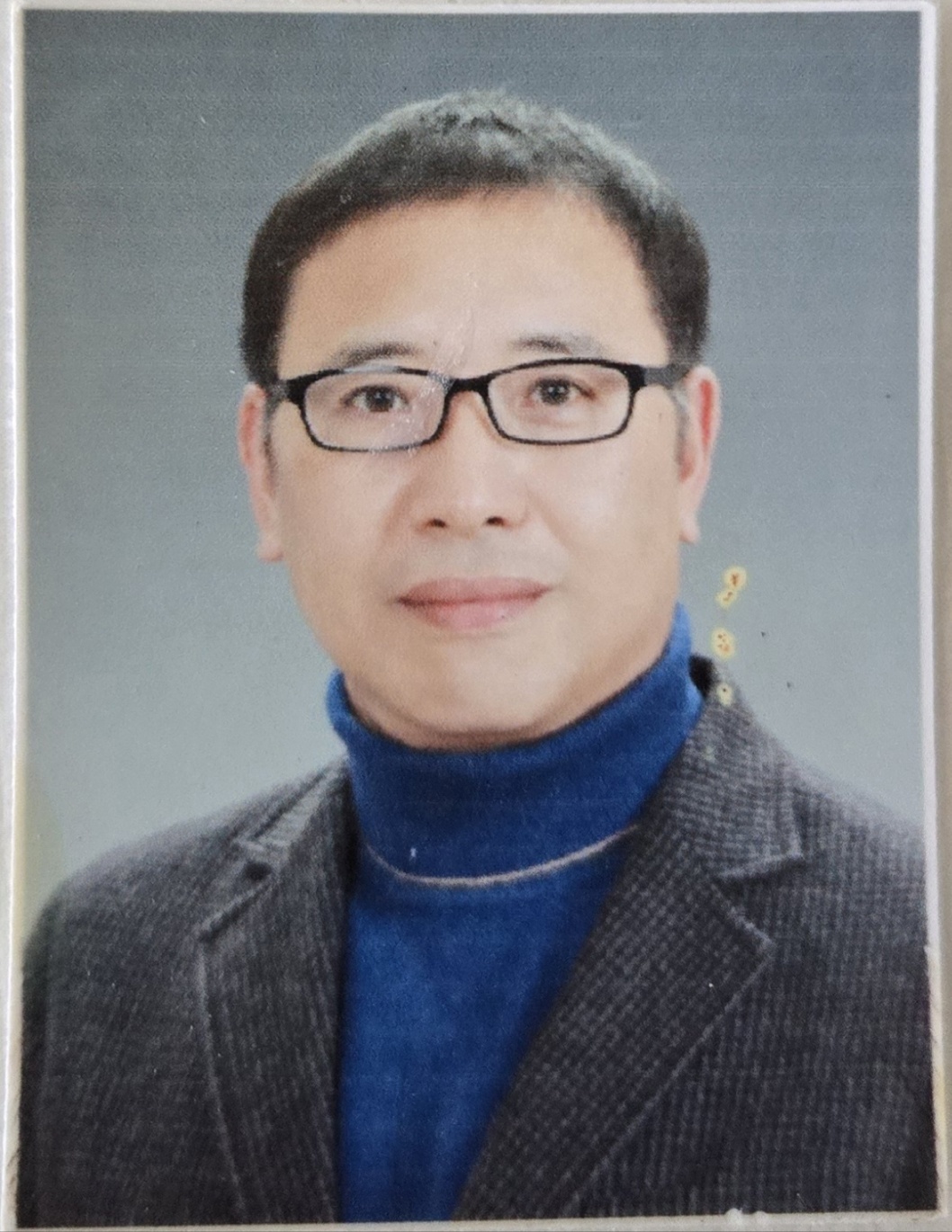 이에스 김창환
