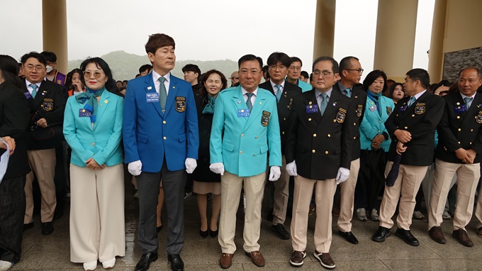 국제로타리 3680지구 RY 2025 26 인터 로타랙트 국립대전현충원 참배 및 봉사할동